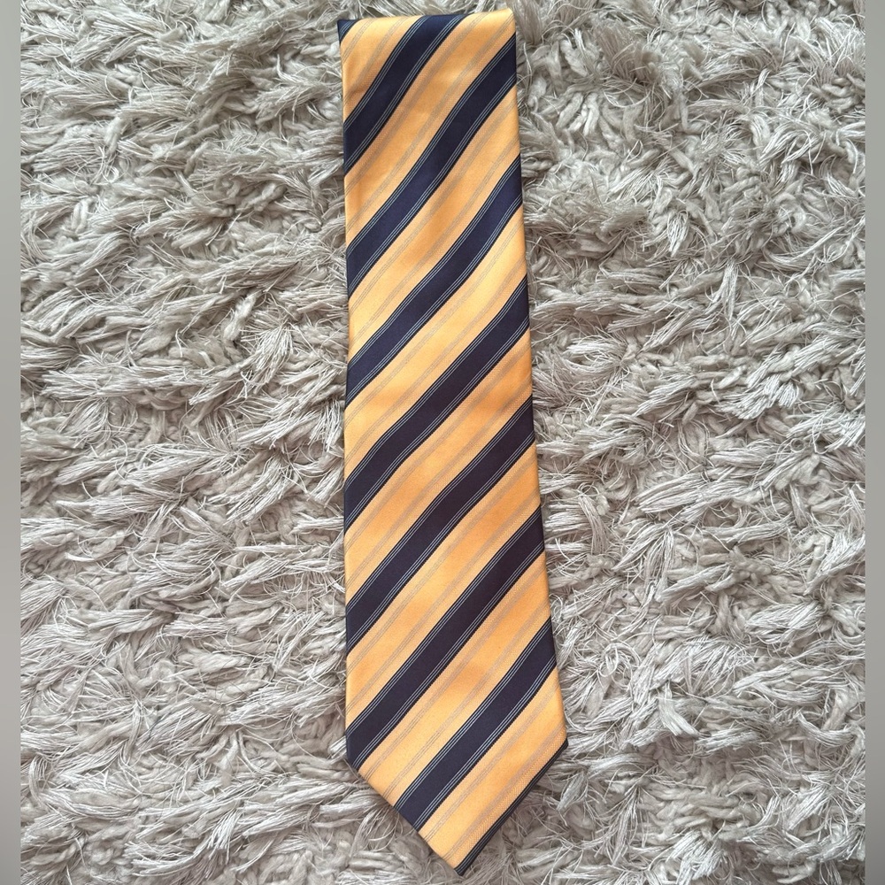Men’s Take 6 Elegant Yellow and Navy Striped Silk Tie